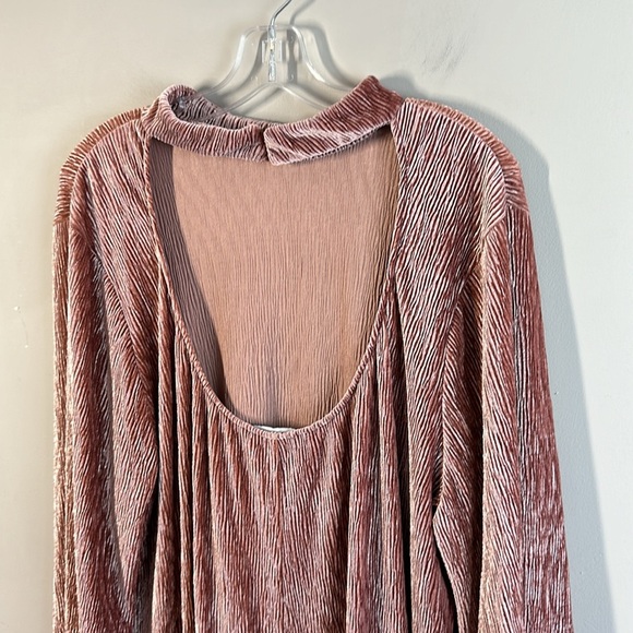 Eloquii Textured Velvet Flare Sleeves Plus Size Dress Size 22 - Picture 11 of 14